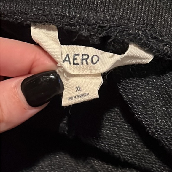 𝅺SIZE XL aero dark grey sweatpants with light grey stripes - Picture 4 of 4